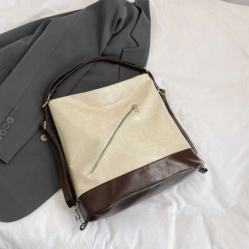Designer bag Tote for Women 2024 New Large Capacity Commuter Backpack Color-Block Chain Single Shoulder Crossbody Autumn Winter Bucket Bag
