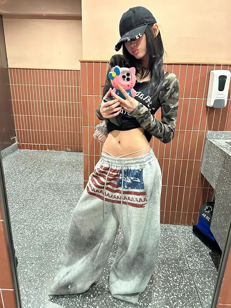 ReddaChic American Flag Baggy Sweatpants with Pockets Women Y2K Joggers Gray Wide Leg Pleated Parachute Pants Streetwear 251028