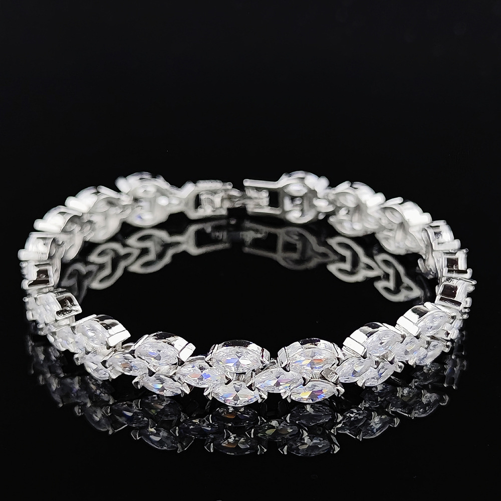 Classic Geometric Women's Bracelet High-End Niche Design Sense Bracelet