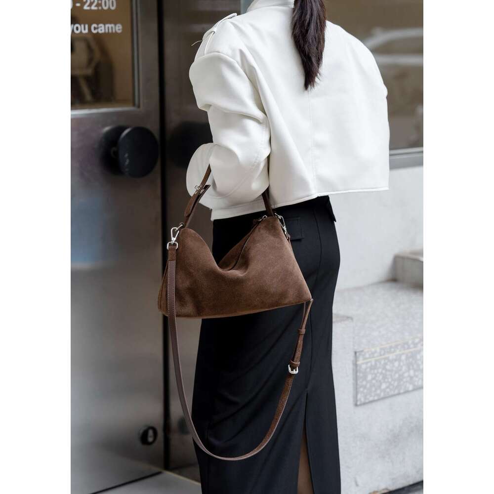 Designer Bags Crossbody pillow bag for women, simple, niche and artistic single-shoulder bag, high-gloss matte cowhide commuting bag