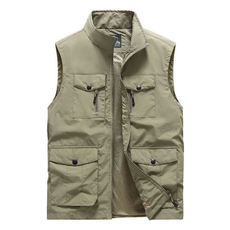 Mens fishing vest multi pocket workwear vest spring and summer multifunctional American outdoor leisure mountaineering vest W251029