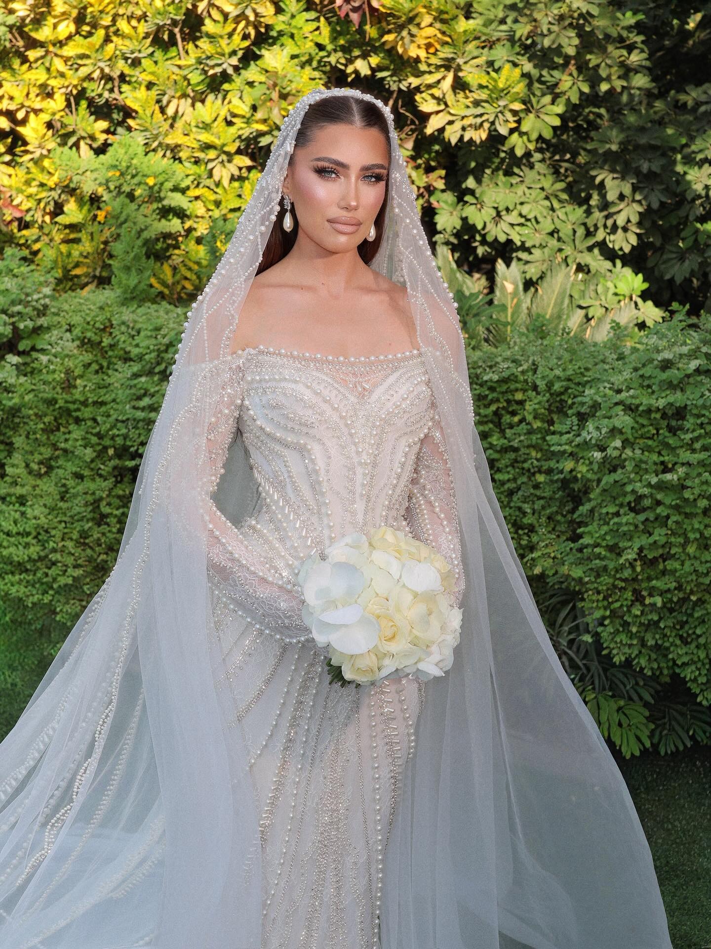 Elegant Wedding Dresses Pearls Off Shoulder Bridal Gowns Rhinestone Lace Long Sleeves Princess Mermaid Customized Vestidos De Novia Plus Size
