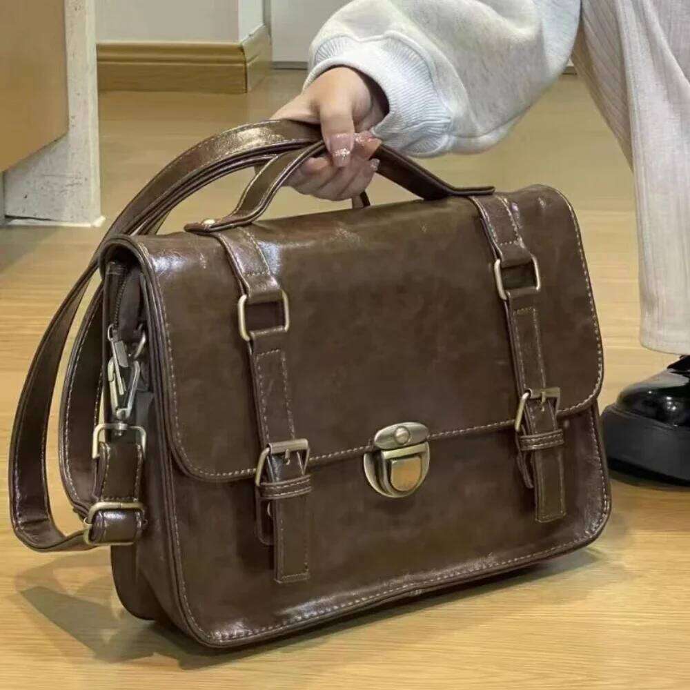 Japanese Students Vintage Women Handbags Crossbody Streetwear Preppy Y2k Fashion Messenger Bag Trendy All Match Casual Backpacks 251029