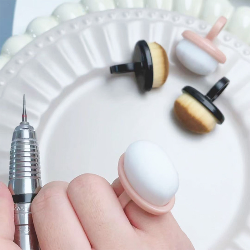 Ring-Style Nail Dust Brush with Soft Bristles - Perfect for Professional & At-home Cuticle Care
