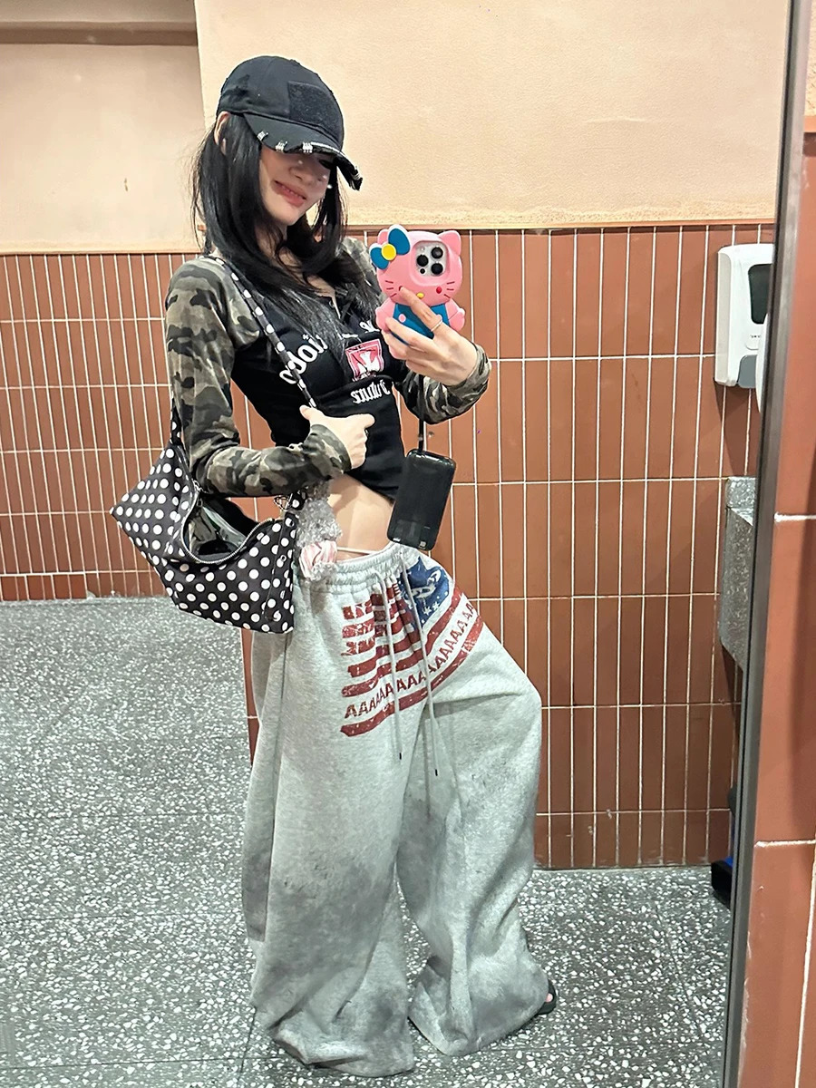 ReddaChic American Flag Baggy Sweatpants with Pockets Women Y2K Joggers Gray Wide Leg Pleated Parachute Pants Streetwear 251028