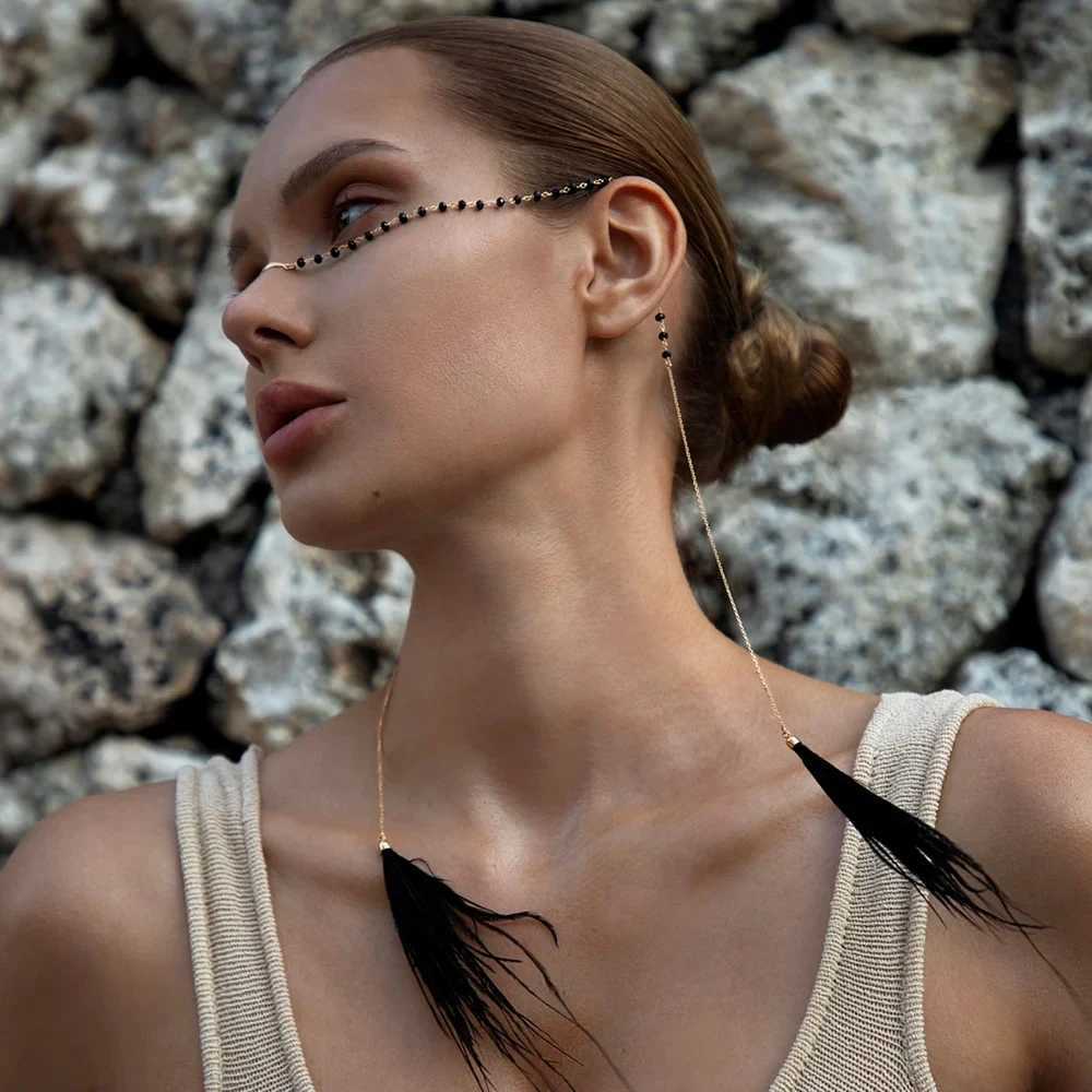 Ethnic White Feather Face Chain Tassel Woman Costume Accessories Handmade Simple Belly Dance Bead Mask Chain Masquerade JewelryW251029