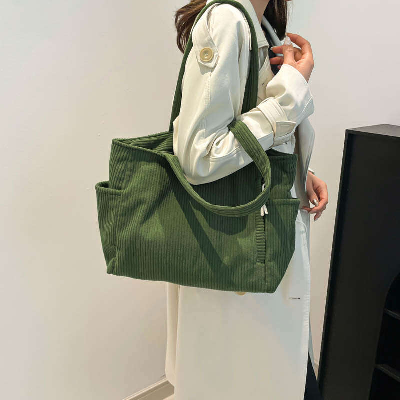 Designer bag Corduroy 2024 New Fashion Large Capacity Handbag Forest Style Versatile Artistic Student Class Bag