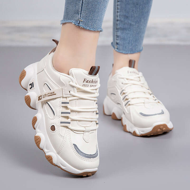 2025 New Spring and Autumn Chic Designer Shoe Women's Soft Sole Wear-Resistant Lightweight Non-Slip Casual Sports Shoes
