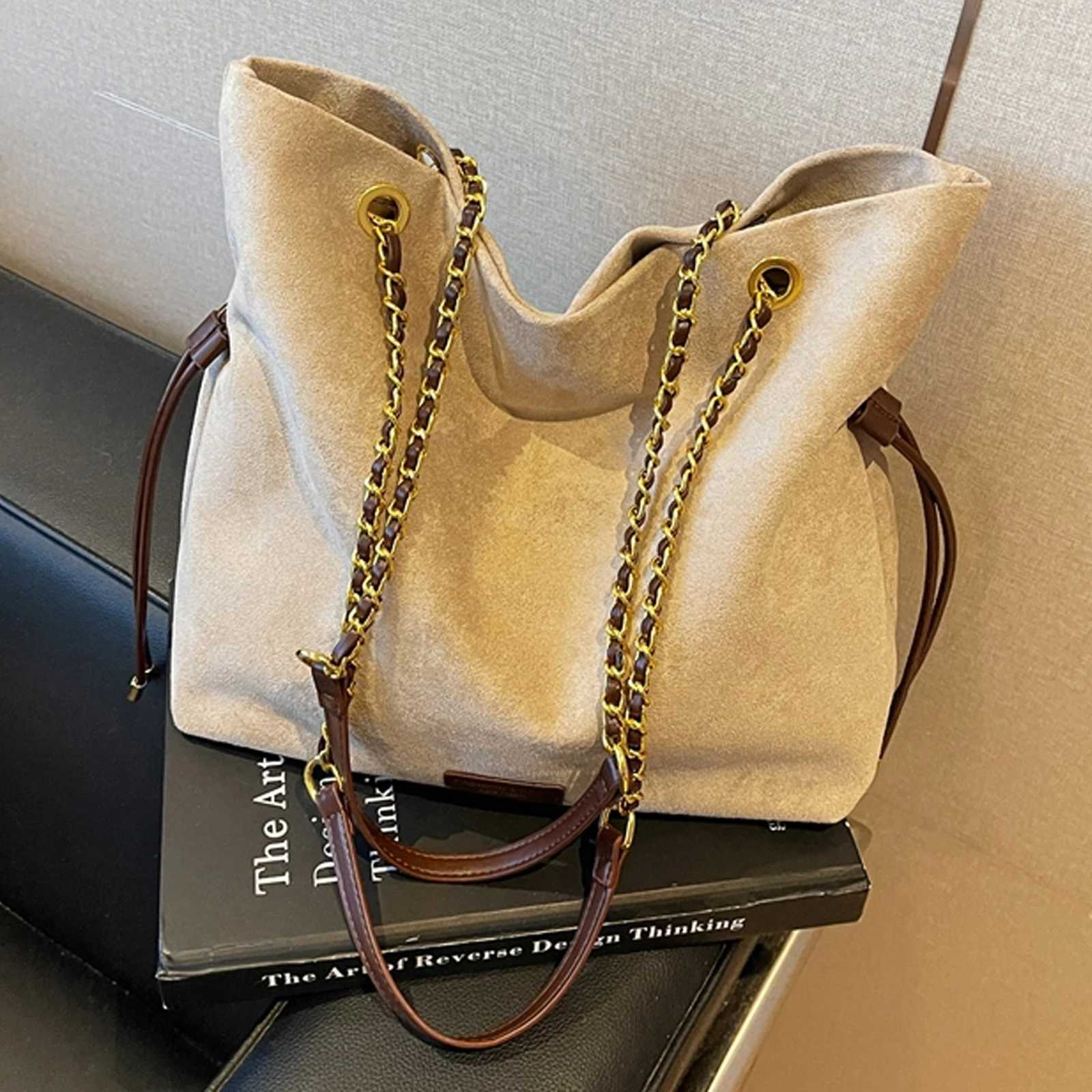 Faux Suede Bucket Bag Hasp Closure Small Tote Bag with Chain Strap TopHandle Purse Drawstring for Women Work Travel W251029