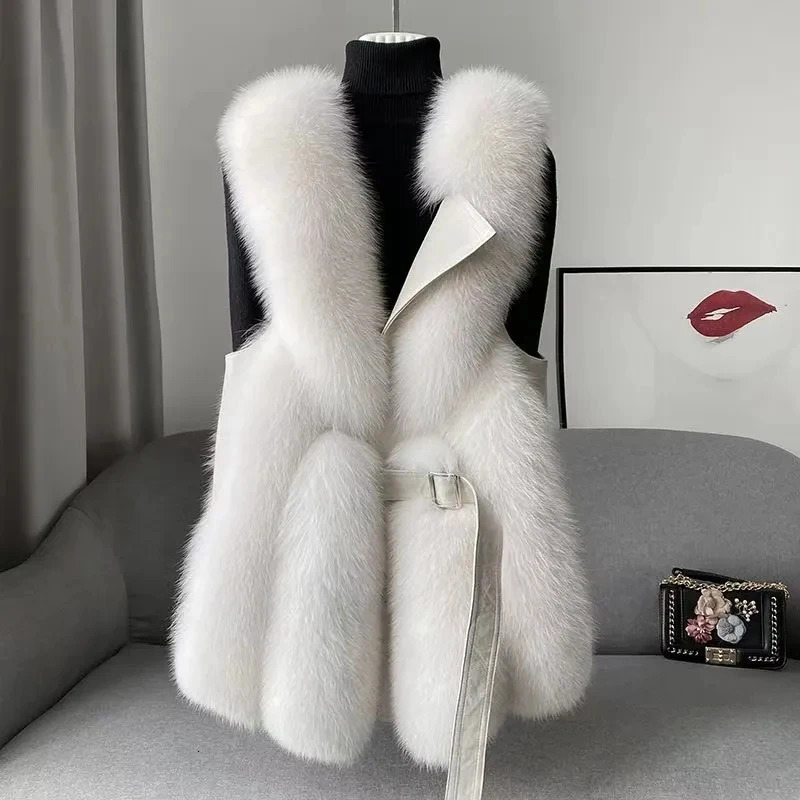 High fox fur vest for Women Slim Versatile Highend Fashion Young Warm Sleeveless Coat AutumnWinter 251027