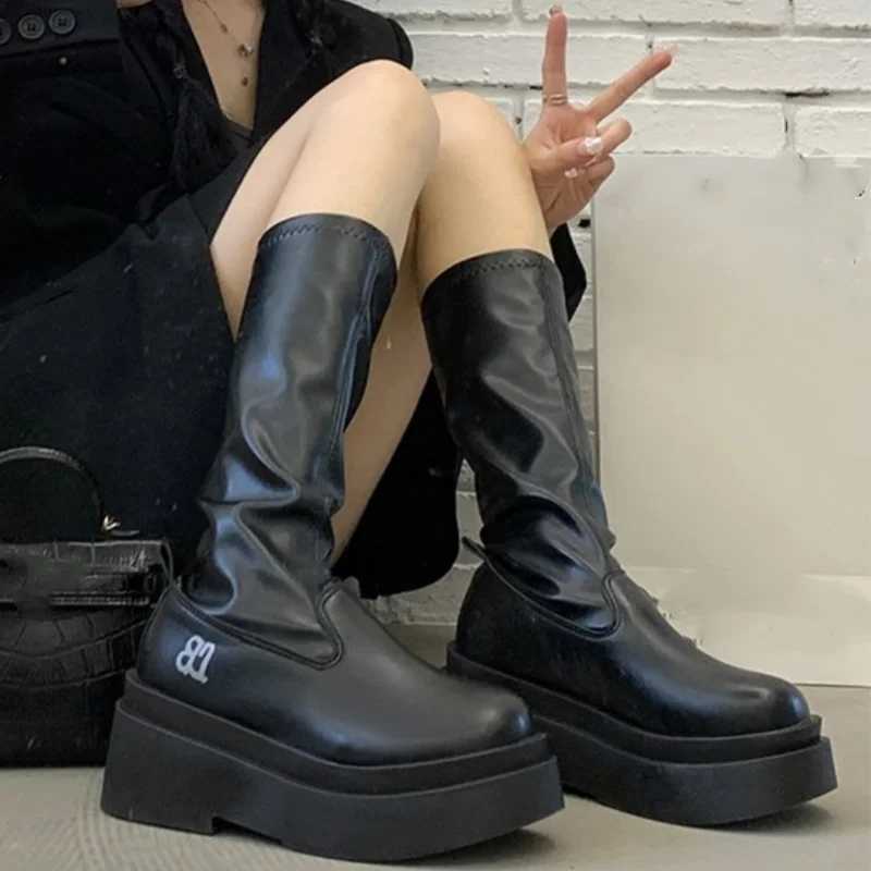 Autumnwinter New Round Toe Square Heel Fashionable Elegant Womens High Boots Thick Soles Retro Temperament Knight Boots Z251029