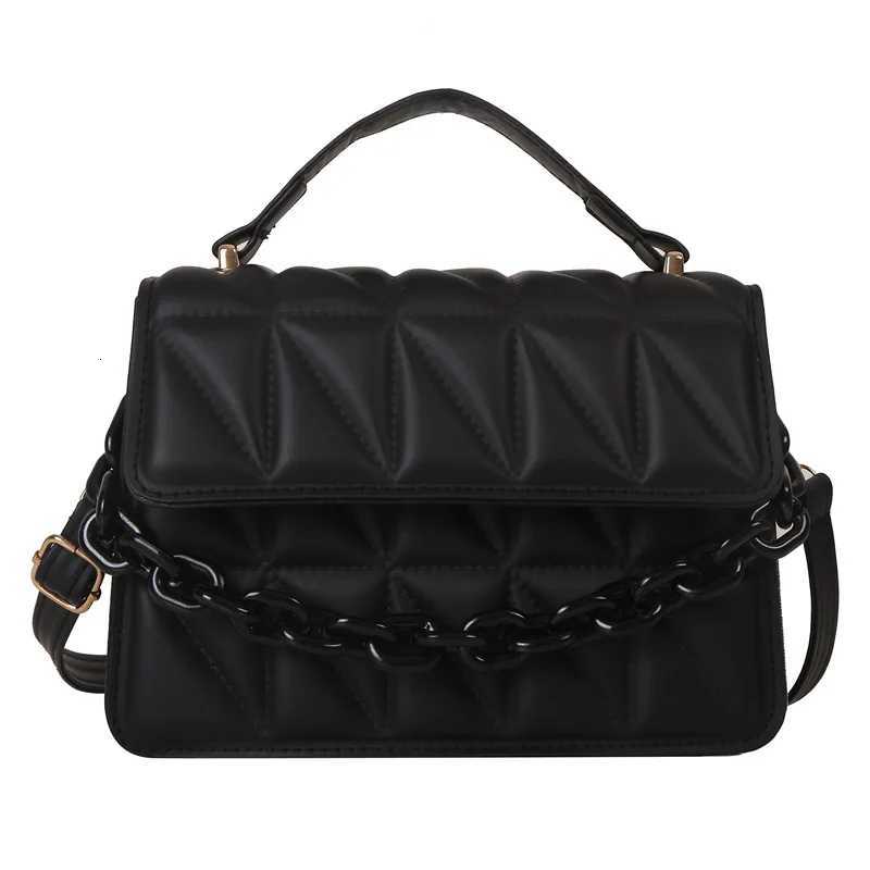 Chic Quilted Diamd Chain Crossbody Bag for Wen Elegant Purse with GoldenTe Hardware Black Style1 D251029