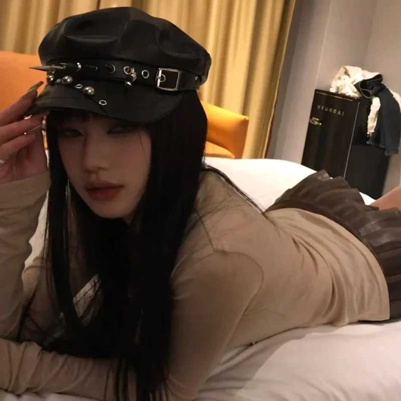 Y2K Wasteland Style Womens Trendy Leopard Rivet Beret Pu Leather Flat Top Captain Military Caps Womens Accessories Boina Mujer