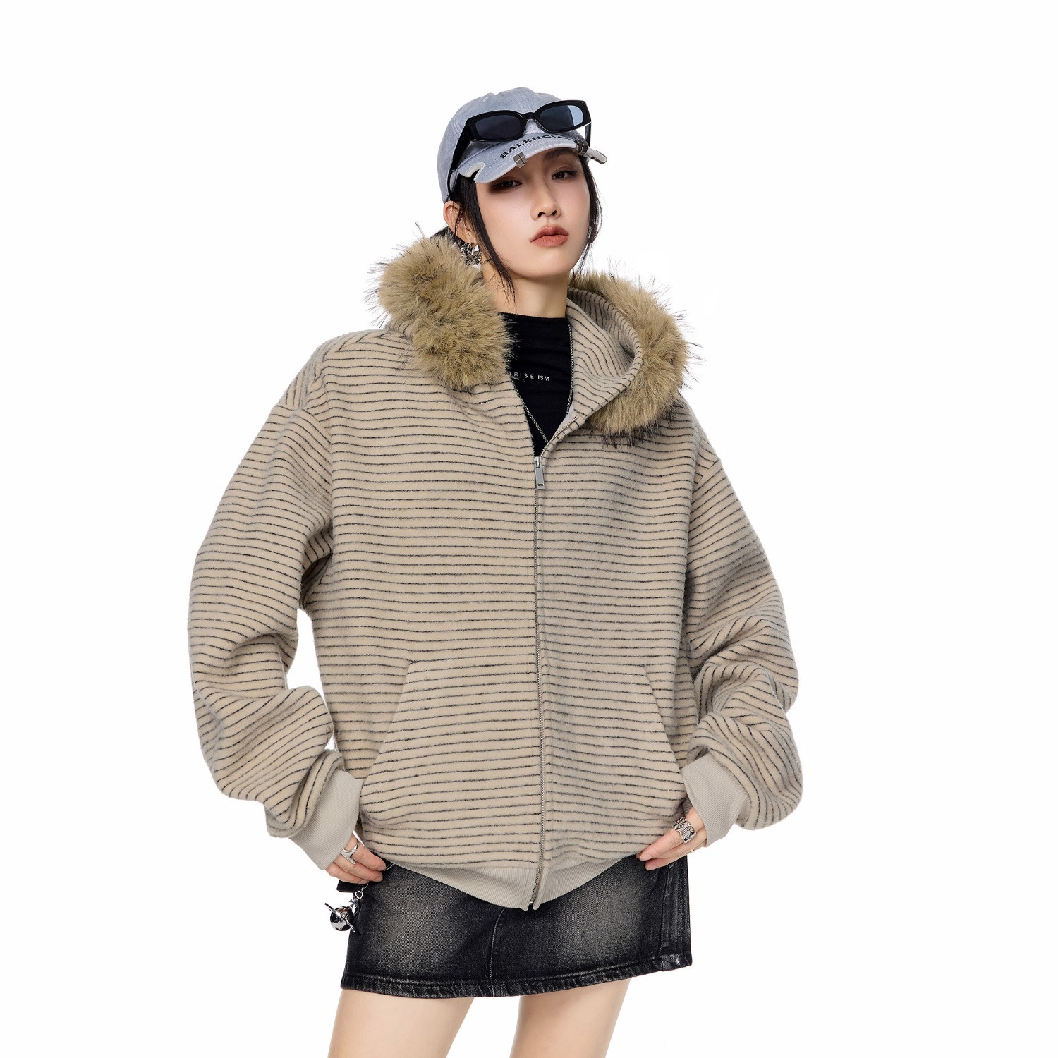 Autumn and winter designer fashionable American couple retro warm striped hooded sweatshirt jacket suitable for both men and women new multifunctional
