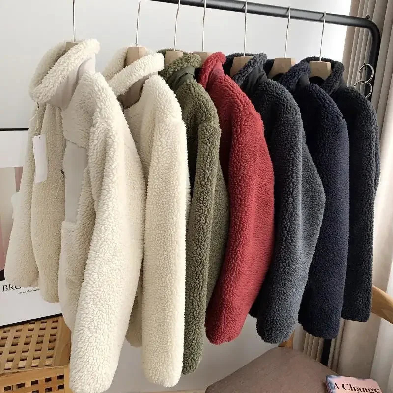 Autumn and Winter Japanese Mens and Womens Fleece Stand Neck Jacket Couple Zipper Loose Warm Lamb Wool Coat Solid Color Jacket 251028CJ