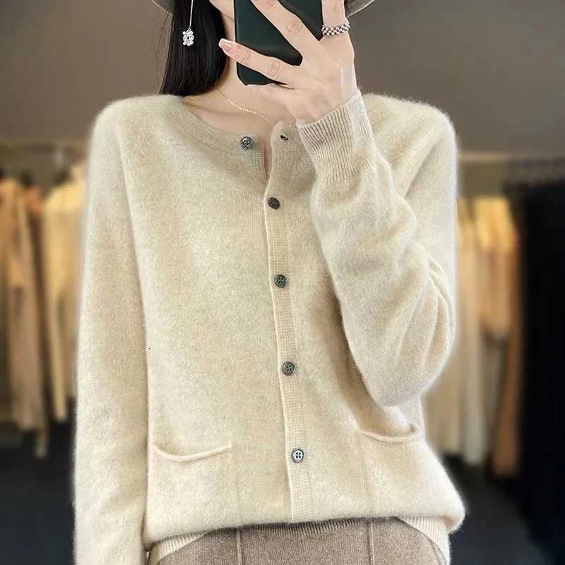 Fashion Women 100 Merino Wool Cardigans Cashmere Sweater Autumn Winter Oneck Long Sleeve Knitwear Female Basic Clothing TopsT251028