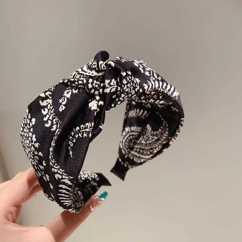 Ethnic style fabric knotted headband wide edge nonslip hairband fashion womens hair accessoriesW251028