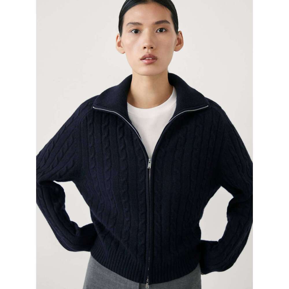 2025 Winter New Style Of Ladies' Casual Minimalist Figure-Hing Knitted Semi-High Neck Zipper Cardigan Women Sweater Designer Sweater Women