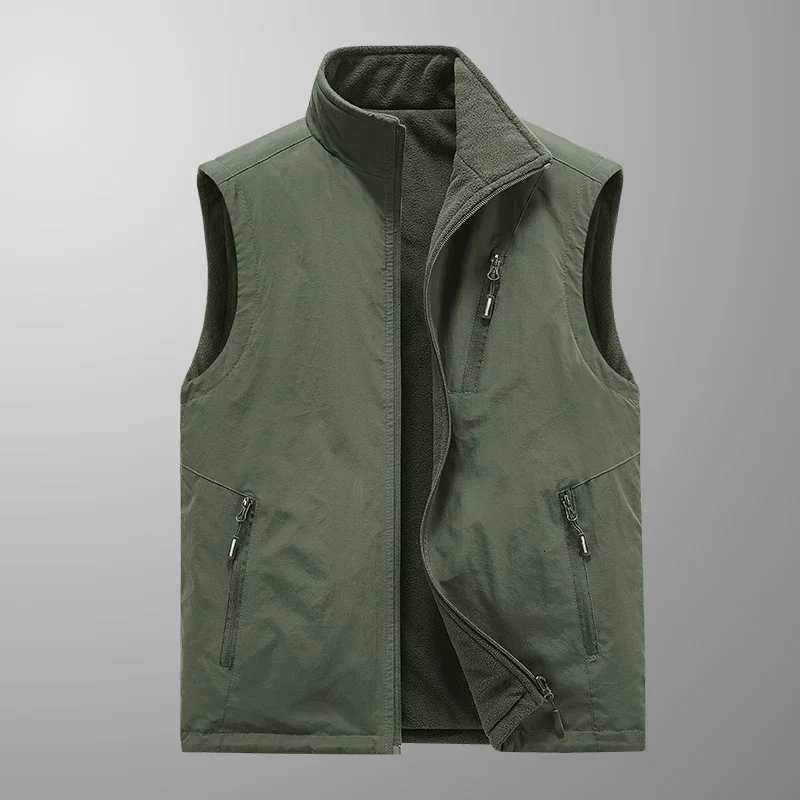 Mens Outdoor Fishing Casual Highquality Sports Vest Comfortable Versatile for Spring and Autumn Breathable and Warm Vest W251029