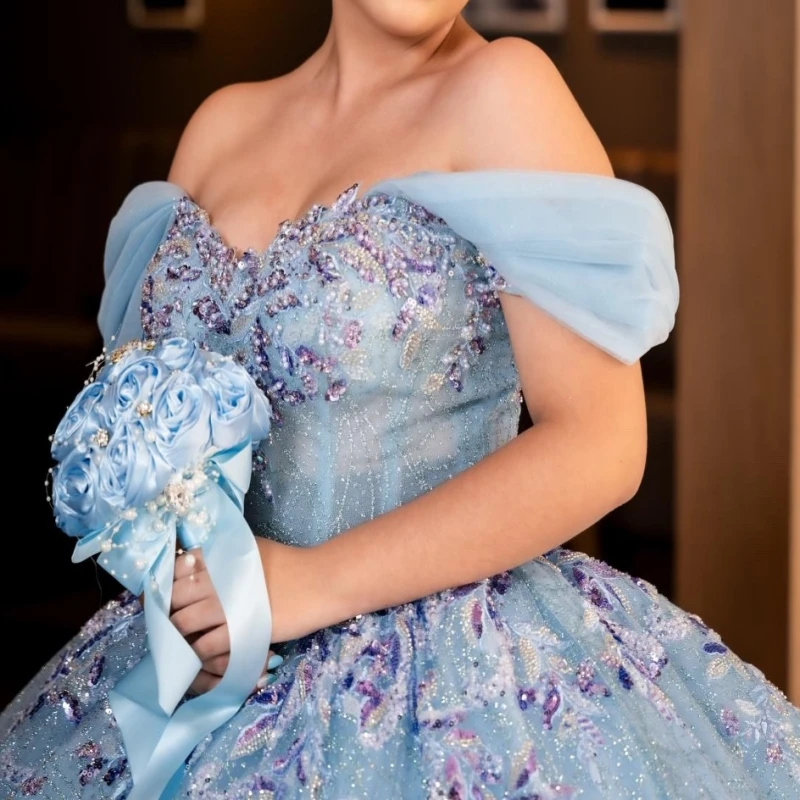Sky Blue Shiny Ball Gown Quinceanera Dresses Off The Shoulder Sequin Applique Lace Beading Tiered Tull Party Birthday Sweet 16 Dress Vestidos 15 Anos