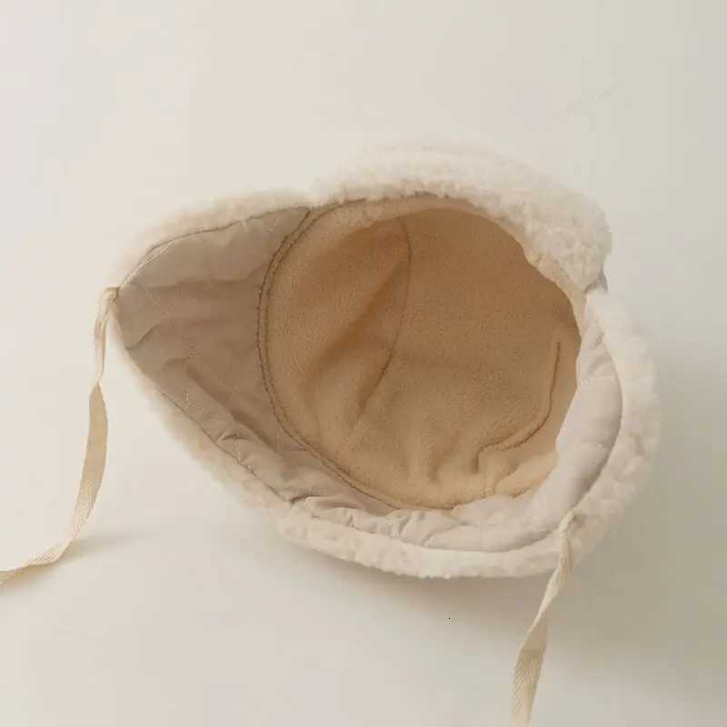 Cute Newborn Boy Girl Lamb Fleece Warm Cap Baby Winter Ear Protection Hat Solid Color Outdoor Windproof Toddler Earmuffs Beanie251028
