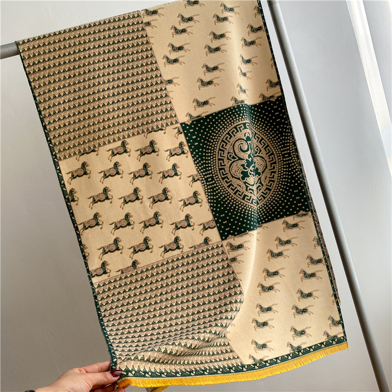 Free shipping Designer Scarves 2025 Autumn Winter New Fashionable High Quality Warm Scarf Womens Winter Thickened Scarf Shawl green orange