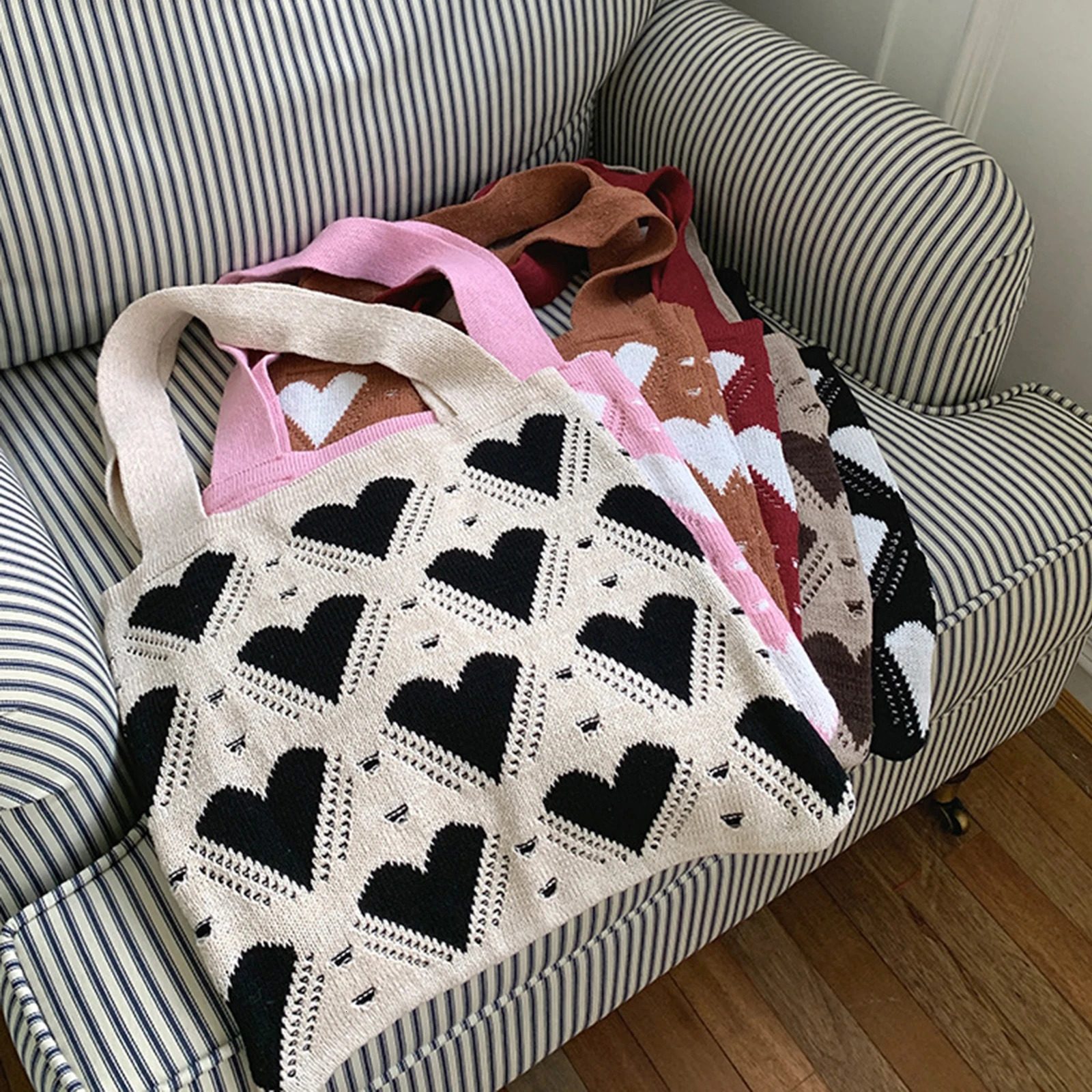 Heart Contrast Knit Tote Bag for Women Trendy Cute Large Shoulder Purse for Beach Outdoor Travel 251029