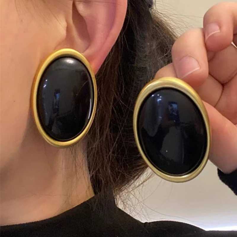 Europe And the United States Light Luxury Retro Senior Sense Wine Red Resin Oval Earrings Female Simple Temperament FashionableW251029