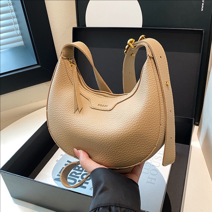 dumpling-shaped women's bag. 2025 new model. Retro and fashionable. Commuting shoulder bag. Single-shoulder bag with armpit strap. Women's c