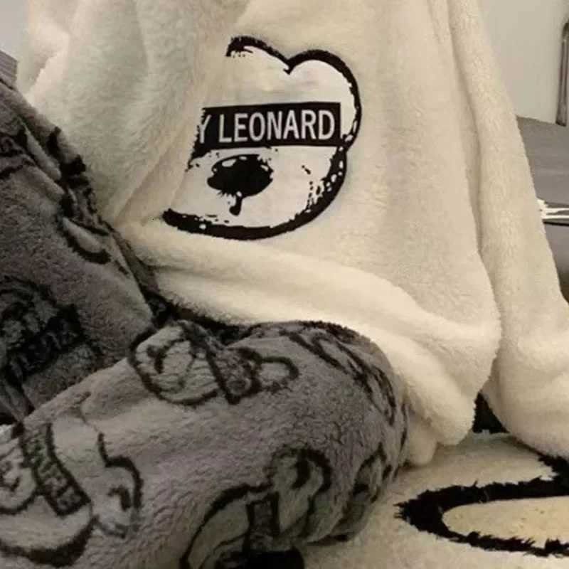 Thickened Warm Flannel Women Pajamas Tops and Trousers Sleepwear Homewear Fall and Winter Student Cartoon Bear NightwearT251029