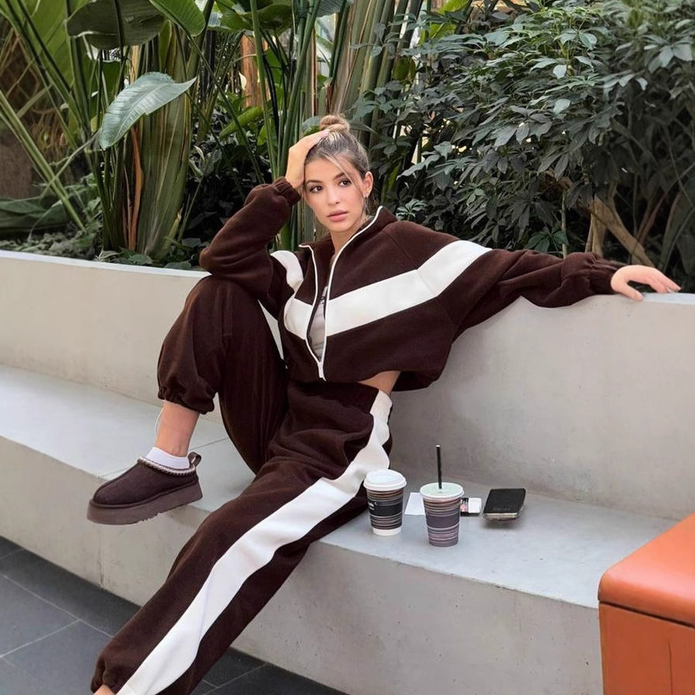 New Fashion European and American Designer Style Casual Sports Set Zipper Open Collar Woolen Sweater Pants Women's Two Piece Set