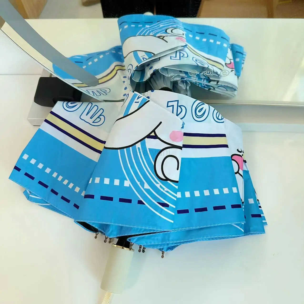 Sanrio 14 styles Sanrio Kuromi Hello Kitty Melody Cinnamoroll Automatic Sunshade Umbrella Sunscreen AntiUltraviolet Folding Umbrella L251029