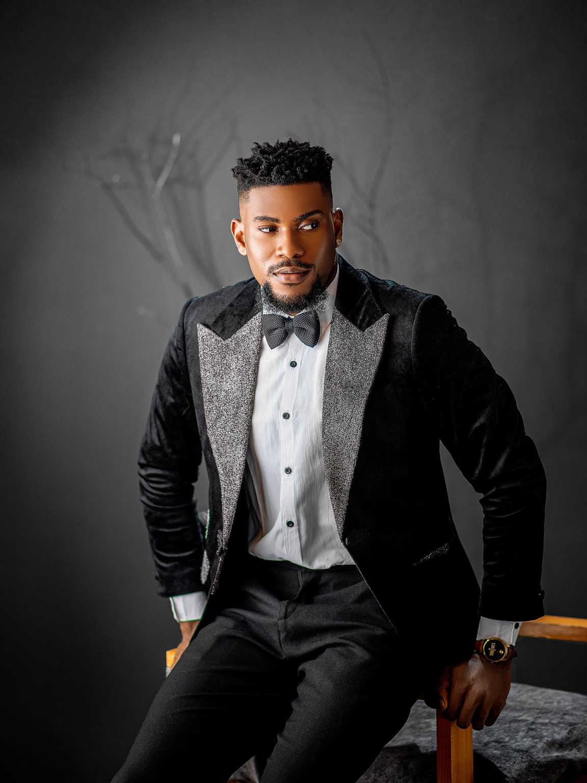Modern Men Suits Single Breasted One Button Groom Wedding Tuxedos Plus Size Velvet Business Party Custom Made