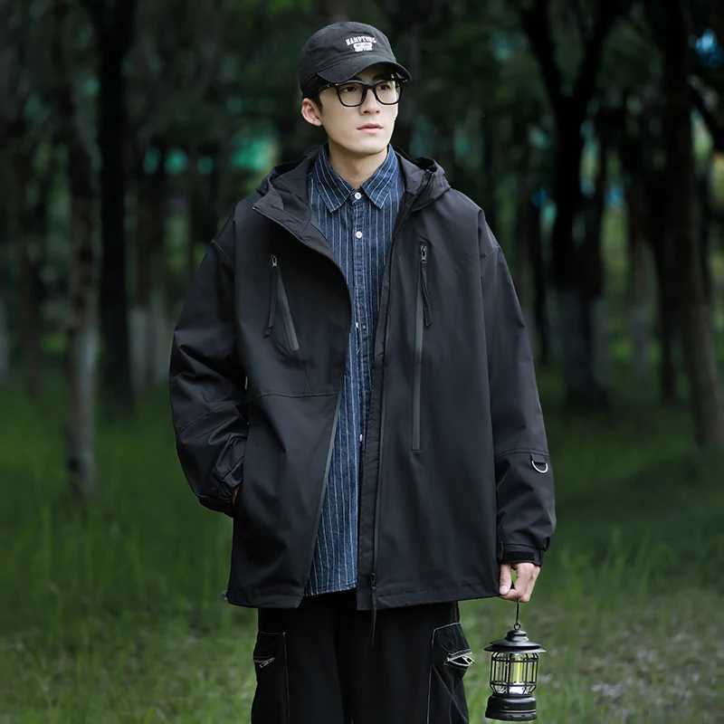 Mens and Womens Outdoor Jackets Mountaineering Style Hooded Design Multiple Colors Available J251029