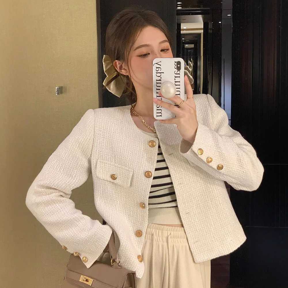 French Wool Tweed Coat Fashion Highend Gold Button Short Slim Temperament Spring and Autumn Korean Coats Women Jacket New Y251105