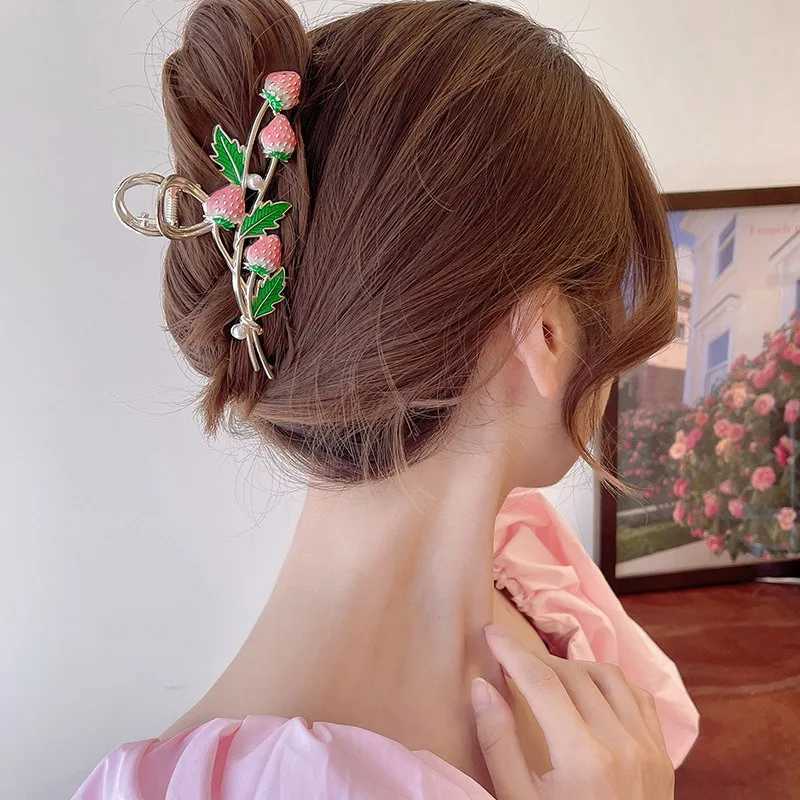 1pc Fashion Strawberry Hair Claw for Women Girls Clamps Hair Crab Metal Ponytail Large Hair Clip Claw Accessories Headwear TiaraW251028