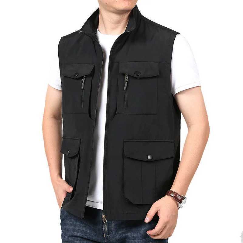 Mens fishing vest multi pocket workwear vest spring and summer multifunctional American outdoor leisure mountaineering vest W251029