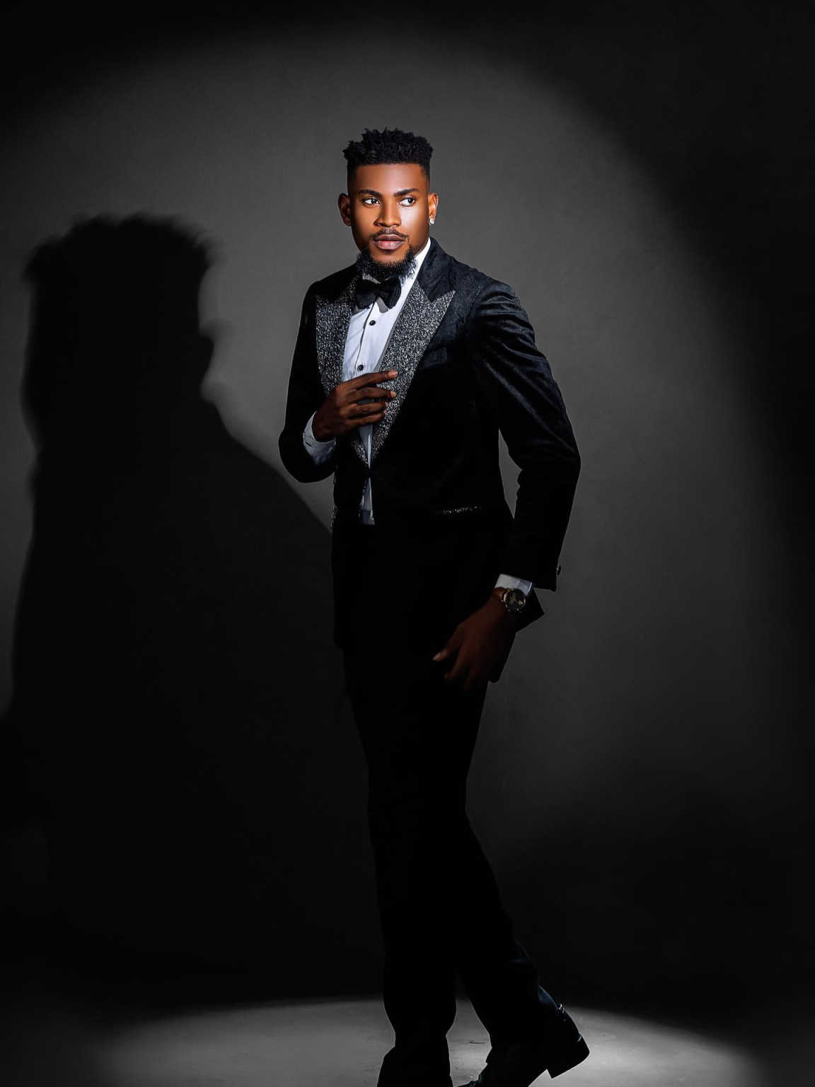Modern Men Suits Single Breasted One Button Groom Wedding Tuxedos Plus Size Velvet Business Party Custom Made