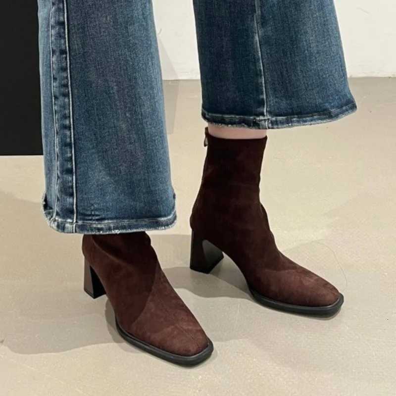 Fashionable New Square Head Sexy Suede Casual Work Boots for Winter Comfortable Zipper Banquet Elegant High Heels Womens Boots Z251029