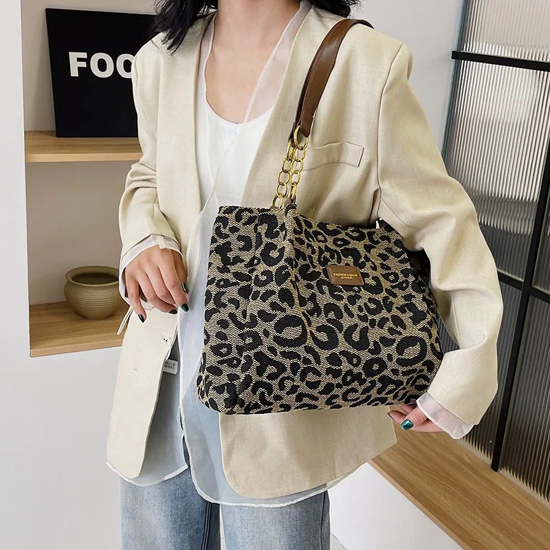 Vintage Womens Shoulder Bags Leopard Print Zipper Handbags Daily Commuting Casual Tote Bag 251029