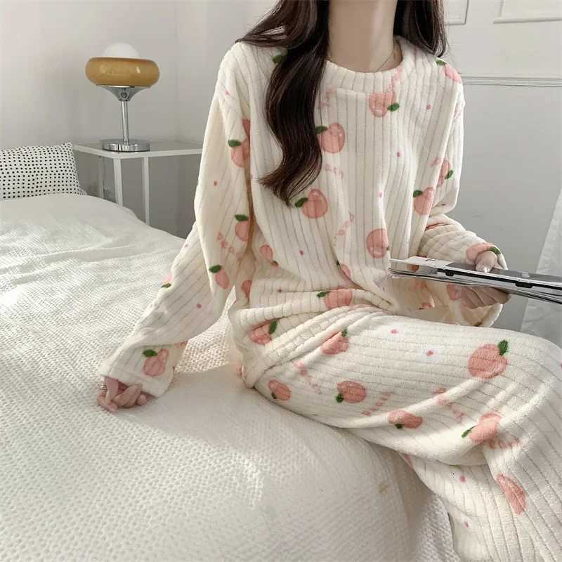 Warm Coral Fleece Pajama Set Two Piece Loungewear with Peach Bear Print Cozy Winter Sleepwear Christmas Gift for Women and GirlsT251029