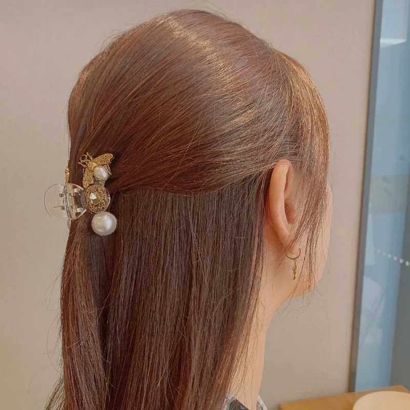 Elegant Retro Bee Hairpin Hair Claws Handmade Pearl Crystal Rhinestone Hair Clip Luxury Jewelry for Girls Women Hair AccessoriesW251028