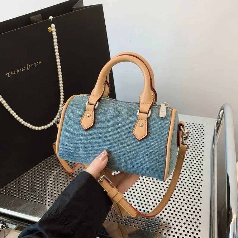 Classic Elegant Ladies Handbag Leather Shoulder Bag Crossbody Bag From Famous Designer Luxury Brand Popular For Daily Use W251029