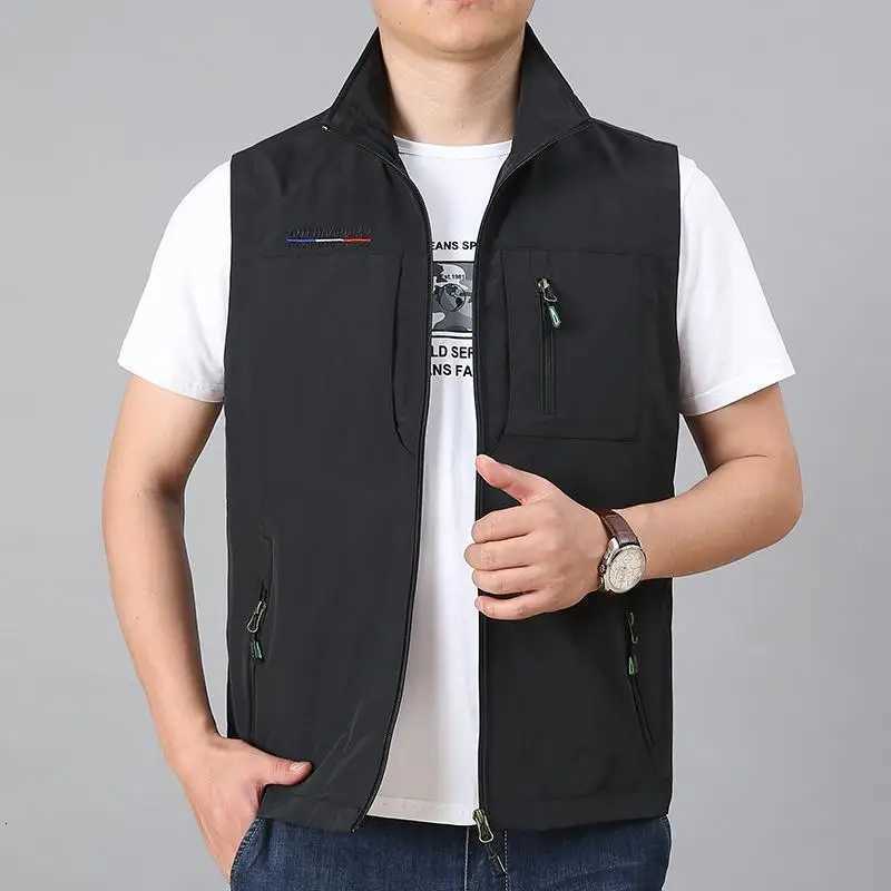 Men Waistcoat Jackets Vest 2025 Spring New Solid Color Stand Collar Climbing Hiking Work Sleeveless with Pocket M6Xl Brand Sale W251029