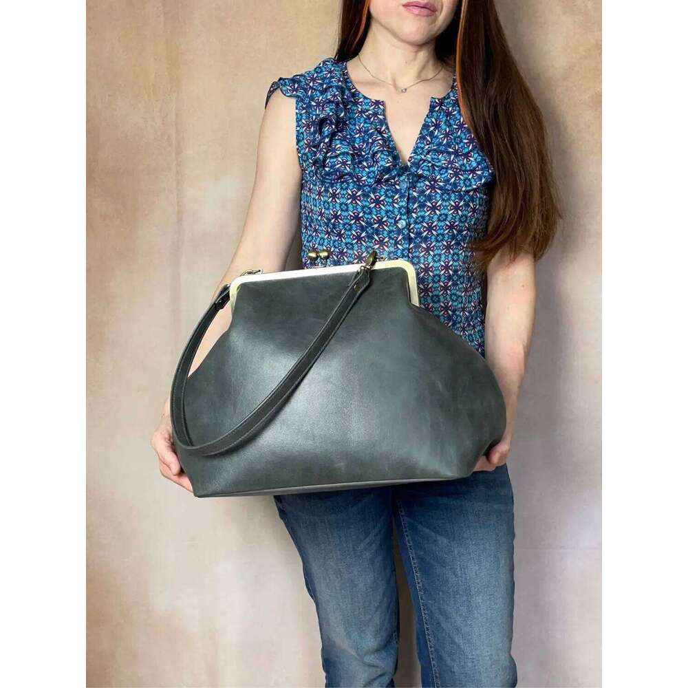 LOST IN VINTAGE Artificial Leather Bag Natural Stones Balls Kiss-Lock Large Clutch Handbag Proudly Carried In Hand 35X30x20cm
