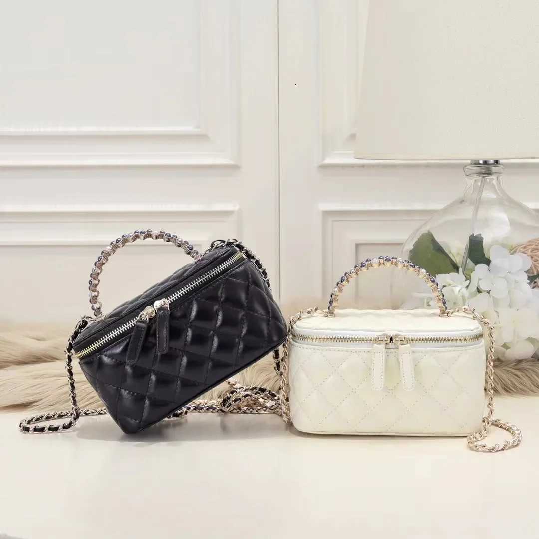 Fashionable Leather Diamond Pattern Small Square Bag Womens Handbag Shoulder Crossbody Makeup Bag Soft Shape Handbag W251029