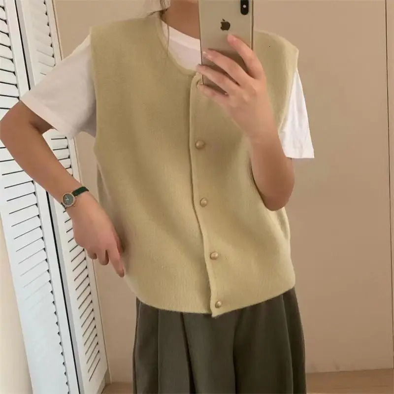 2025 Spring Fall Korean Fashion Round Neck Sweater Vest Solid Color Knitted Tank Top Sleeveless Cardigan Waistcoat Knitwear 251029