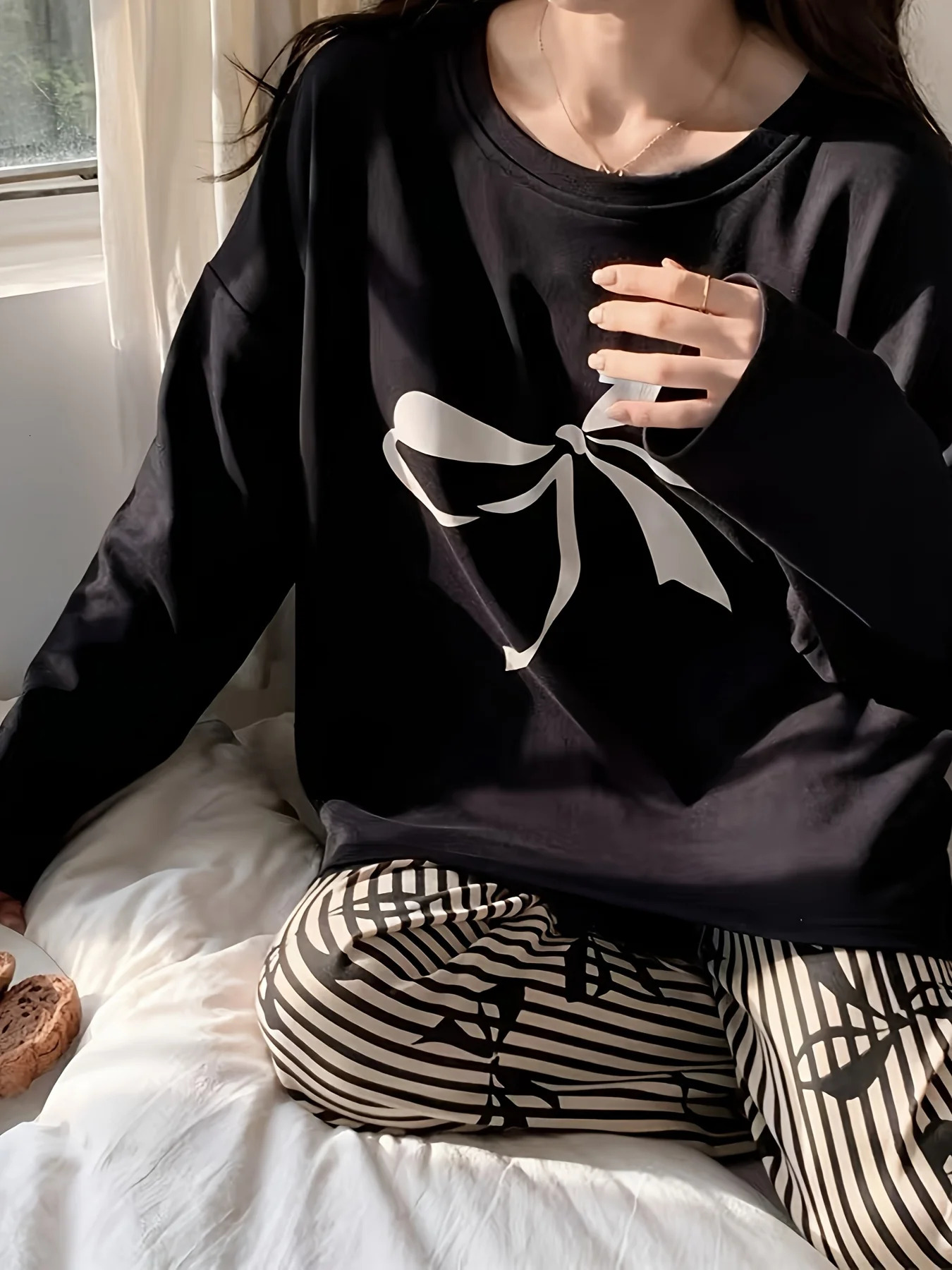 2Piece Womens Pajama Set Bow Print Crew Neck Pullover Striped Pants Stylish Girly Loungewear 251029