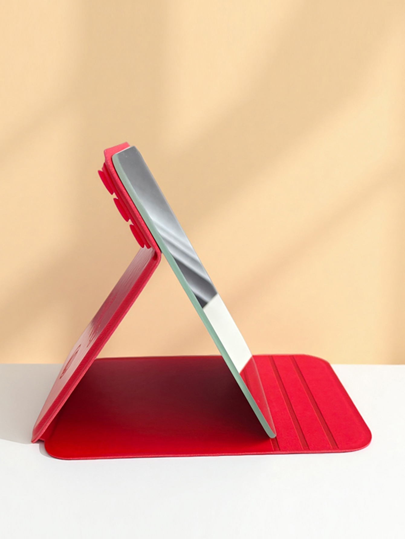 highdefinition folding vanity mirror for office desks and student dorms