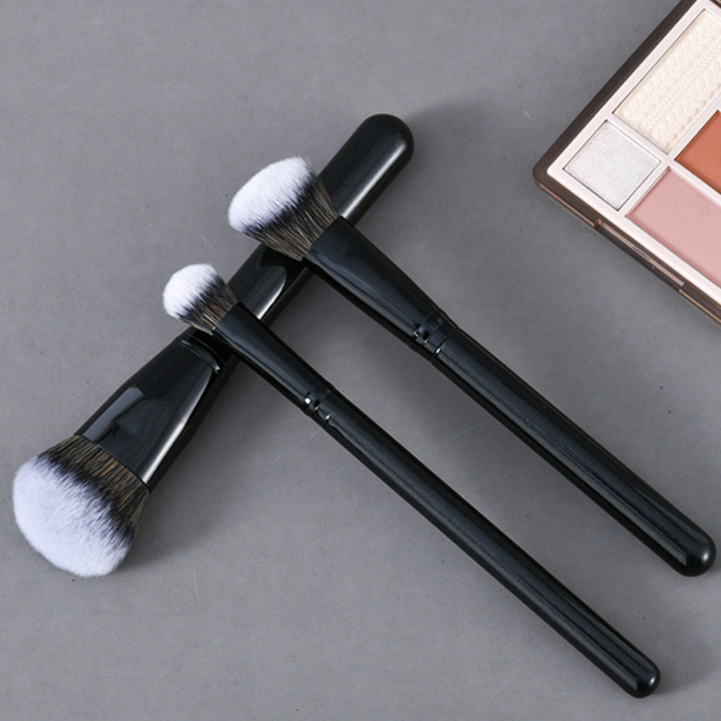 professional angled foundation brush ideal precision application of concealers and highlights perfect angle foundation brush